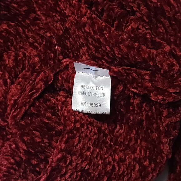 N by Nancy Red Chenille Cropped Sweater - Picture 6 of 6